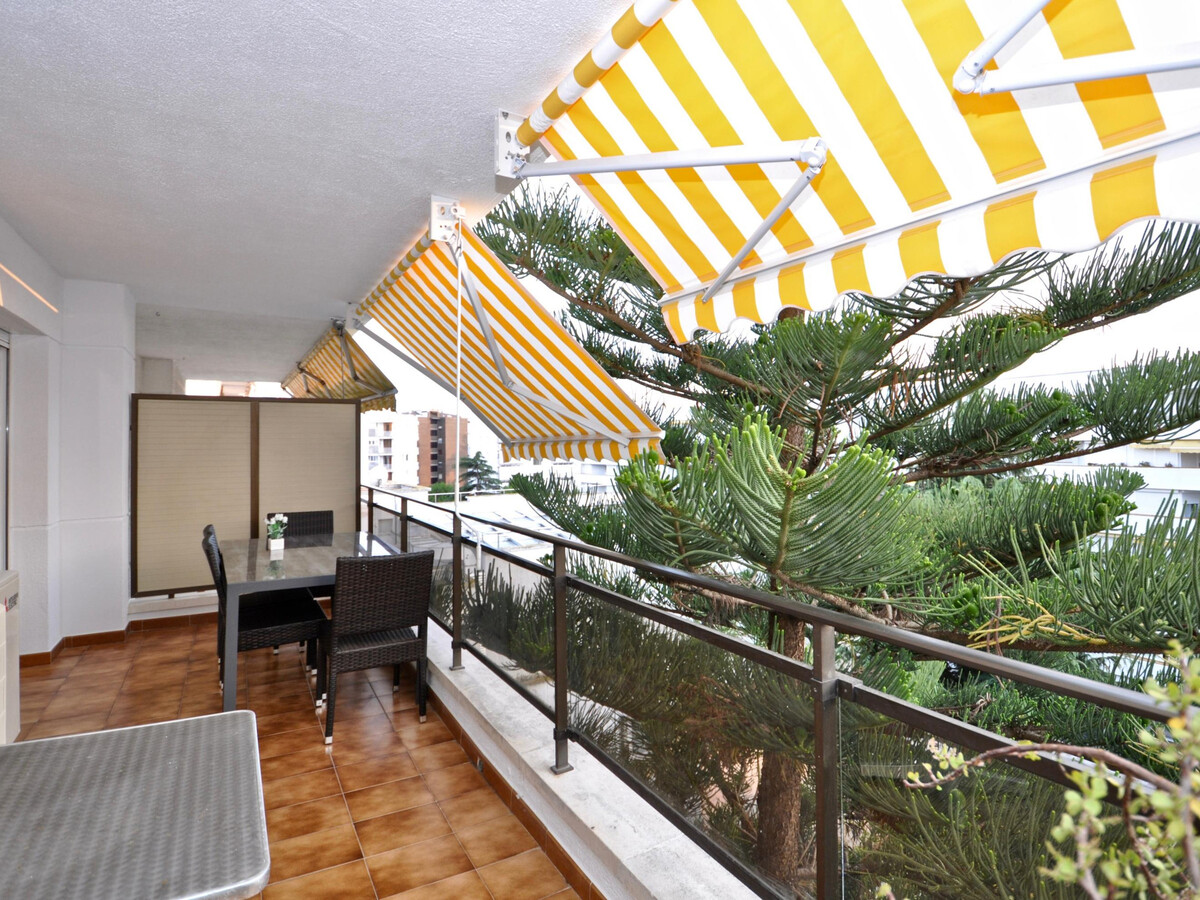 Appartement 2 chambres, piscine à 150m de la plage - Photo 2