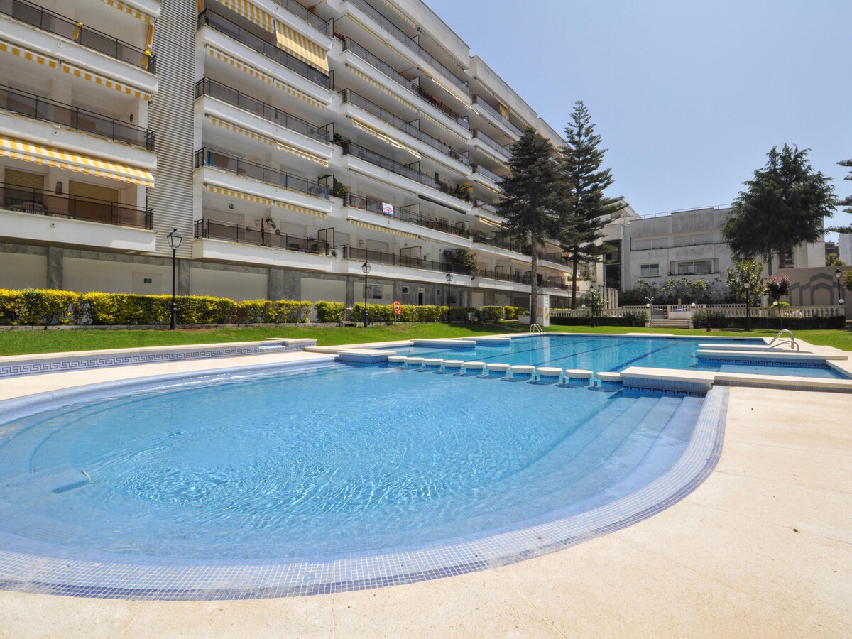 Appartement 2 chambres, piscine à 150m de la plage - Photo 5