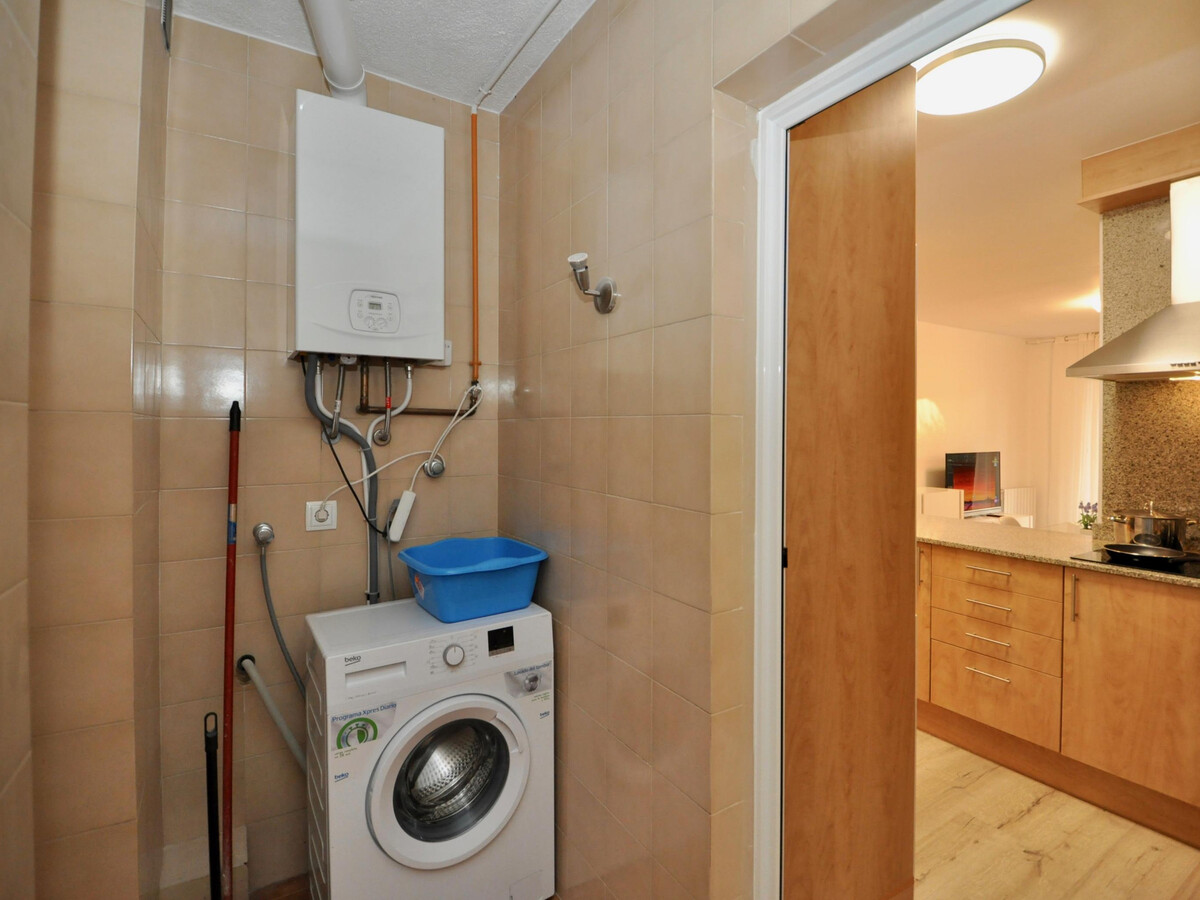 Appartement 2 chambres, piscine à 150m de la plage - Photo 18