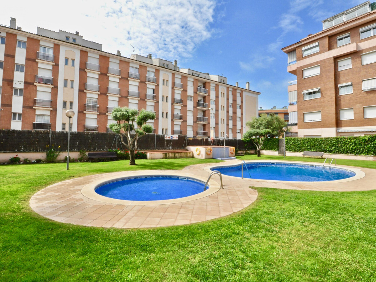 Appartement 40m² terrasse privée, piscine communautaire, 400m de la mer - Photo 2