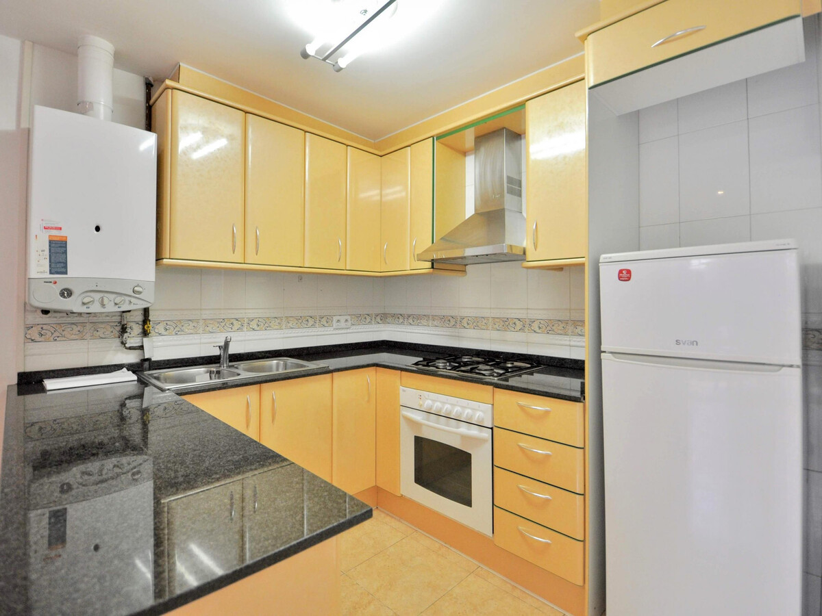 Appartement 40m² terrasse privée, piscine communautaire, 400m de la mer - Photo 5
