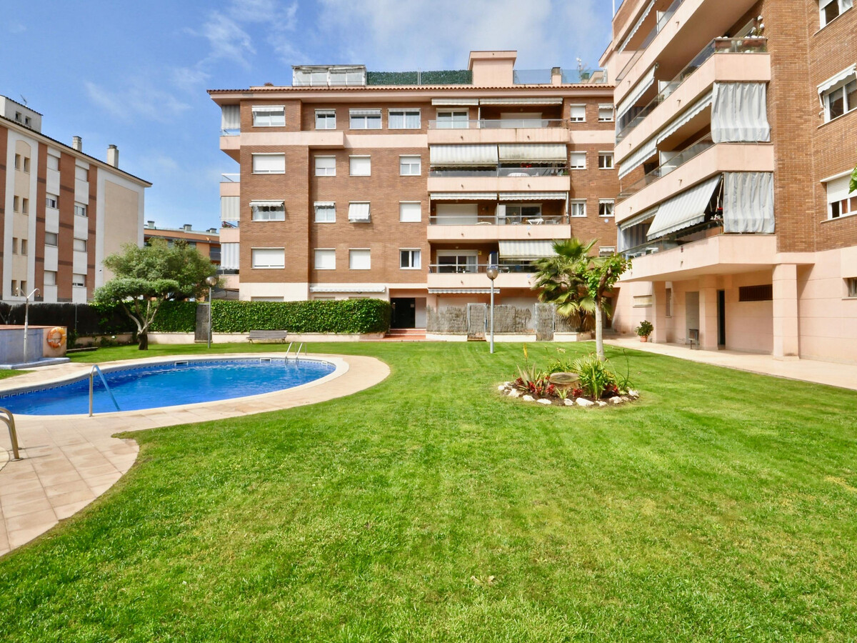 Appartement 40m² terrasse privée, piscine communautaire, 400m de la mer - Photo 8