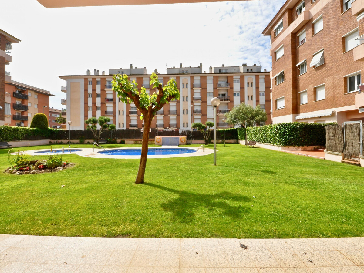 Appartement 40m² terrasse privée, piscine communautaire, 400m de la mer - Photo 13