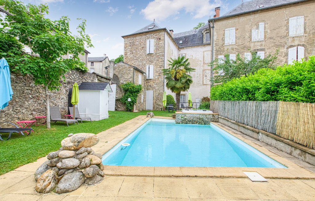 Appartement avec piscine et jacuzzi à Saint-Jean-du-Bruel - Photo 1