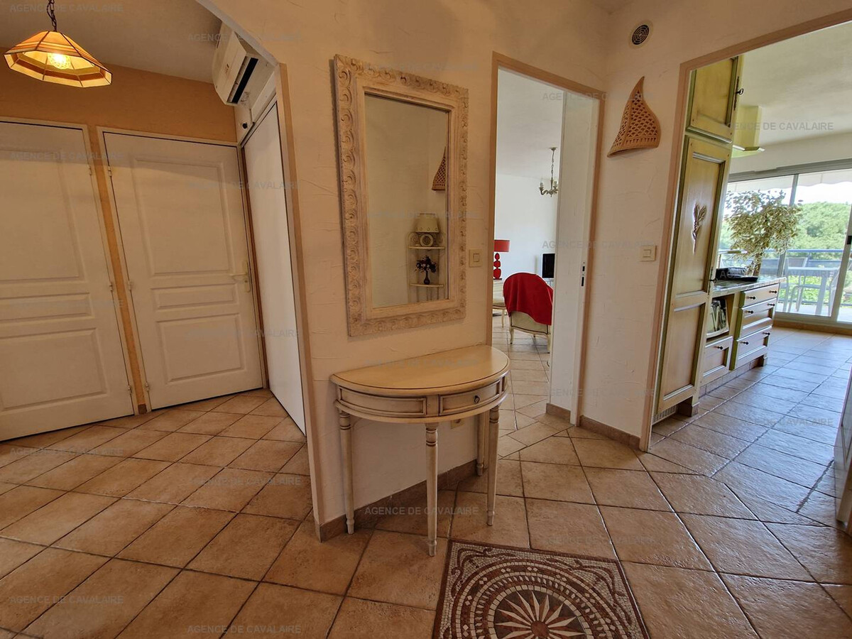 T3 centre Cavalaire avec garage, terrasse mer et wifi - Photo 13