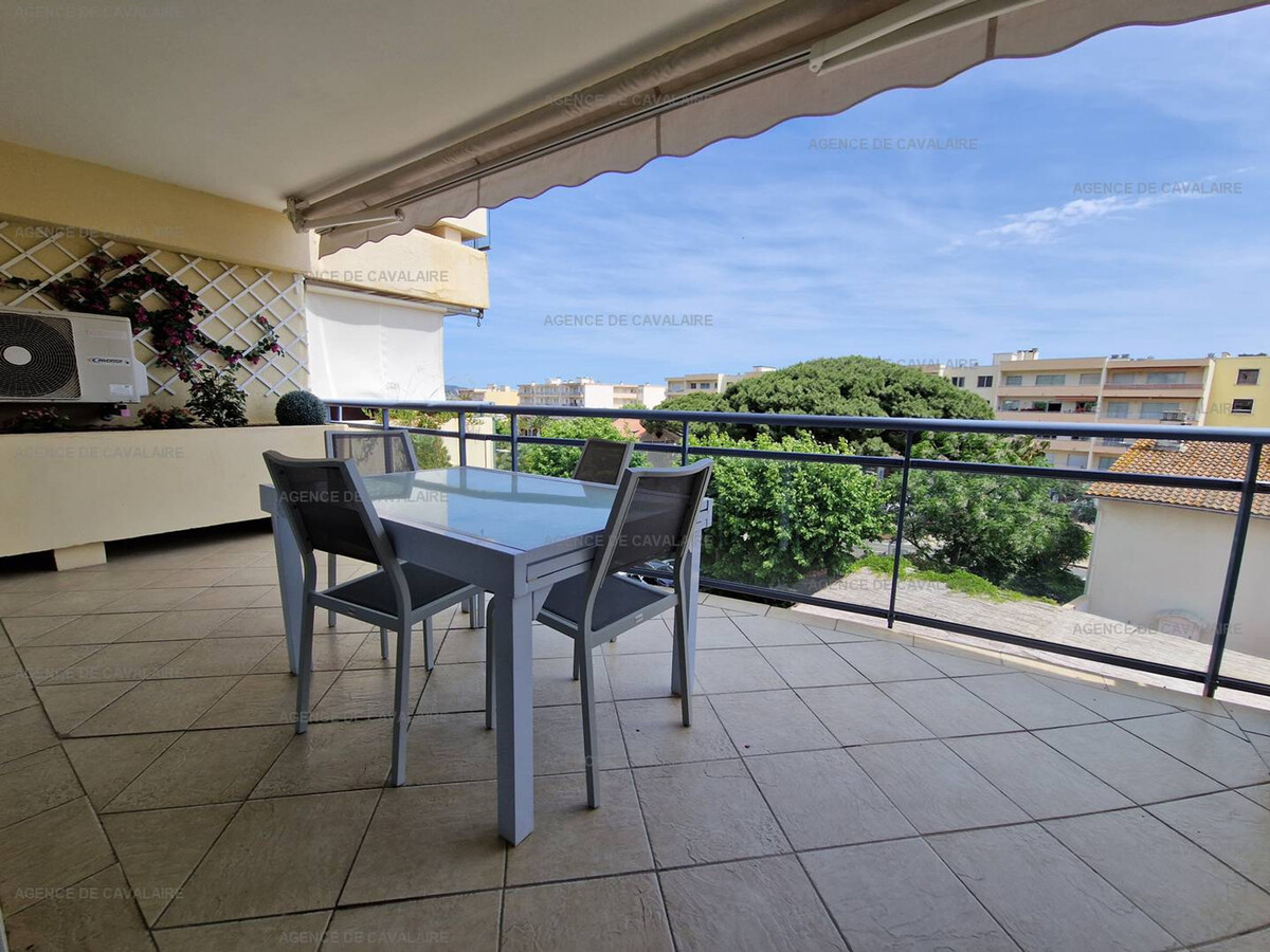 T3 centre Cavalaire avec garage, terrasse mer et wifi - Photo 14