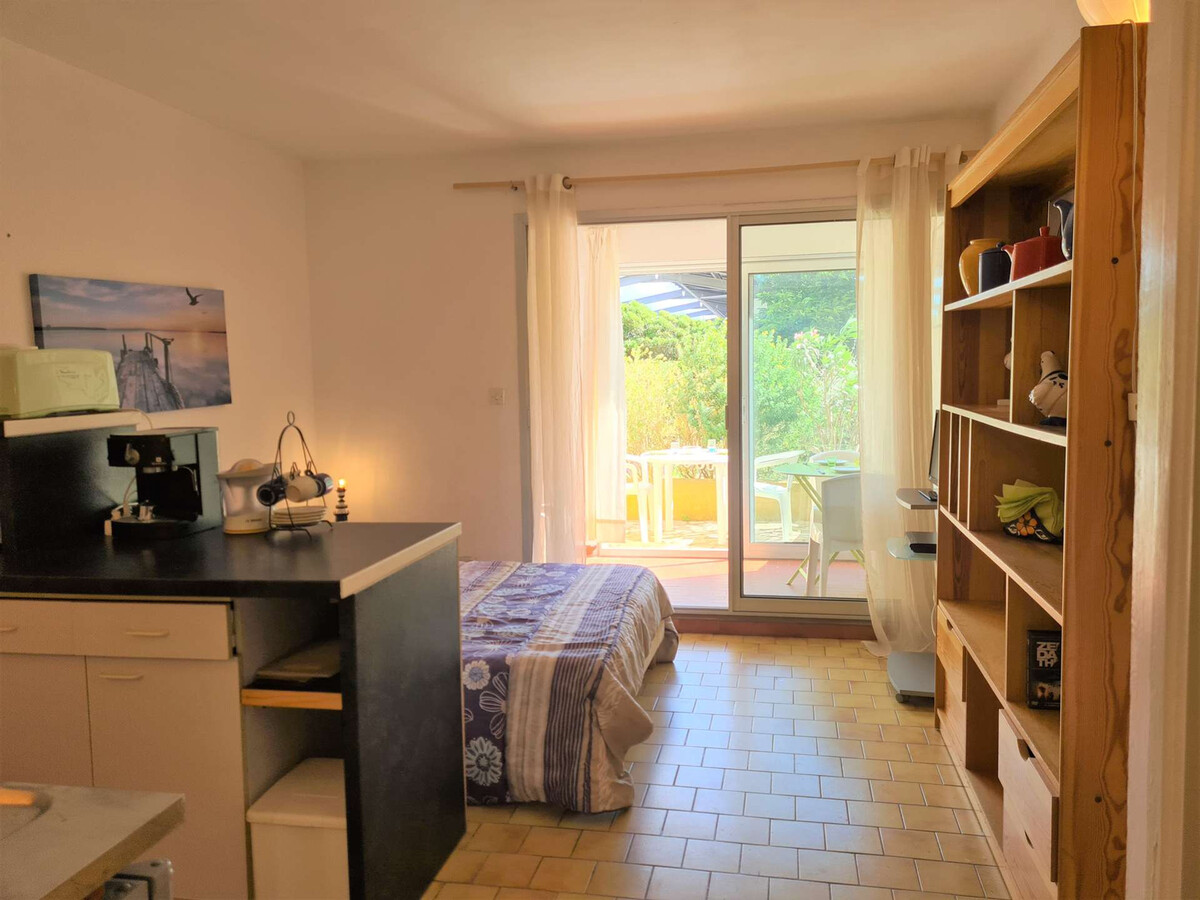 Studio terrasse avec parking privé à Cap d'Agde - Photo 2