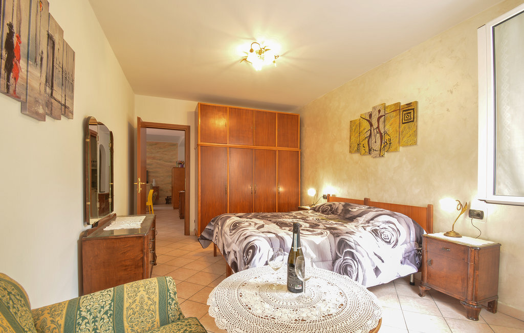 Appartement 75 m² centre-ville, 500 m de la plage - Photo 3