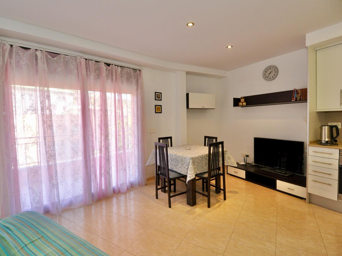 Appartement 4 pers. centre Lloret, 250m plage et terrasse - Photo 3