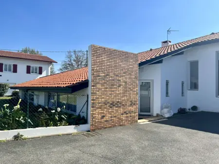 Location appartement à Cambo les Bains, T2 Bis à Cambo-les-Bains avec jardin, parking et internet