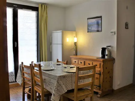 Appartement 3 pièces Risoul 1850, 100 m des pistes : photo 4