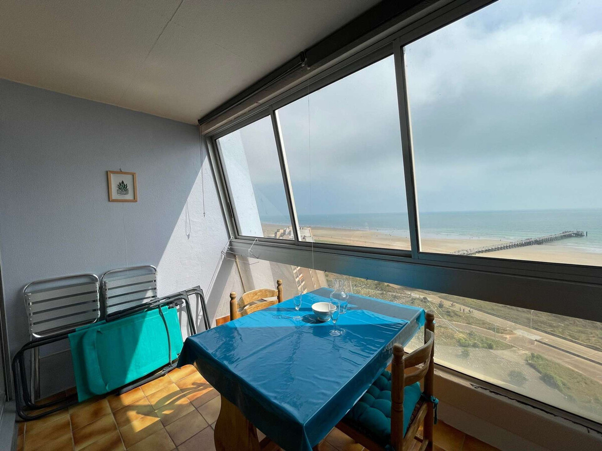 Studio 12ème étage vue mer, parking et balcon loggia - Photo 6