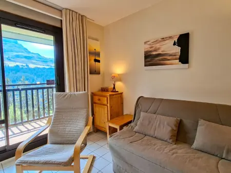 Studio rénové avec balcon Sud face aux pistes à Flaine : photo 4
