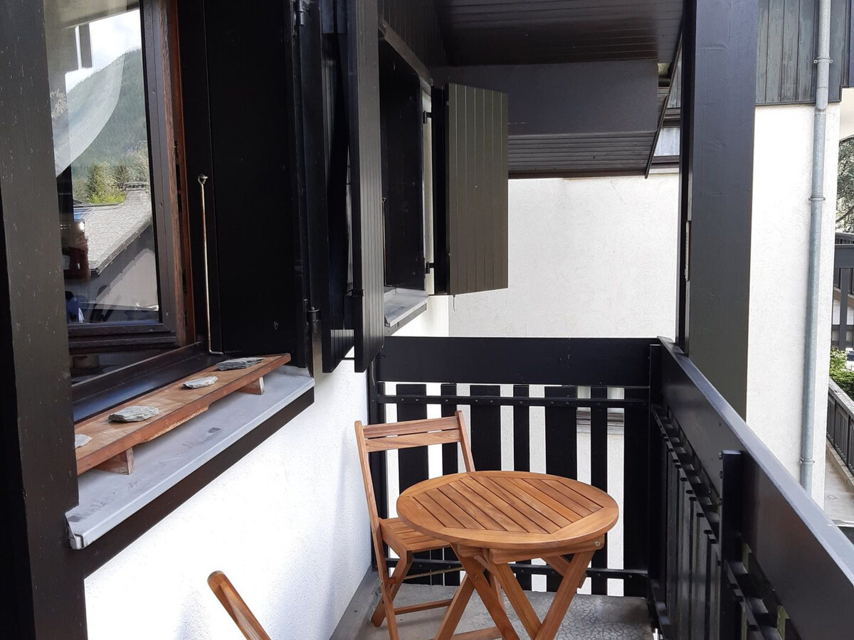 T2 montagne avec balcon et parking à Chamonix - Photo 8