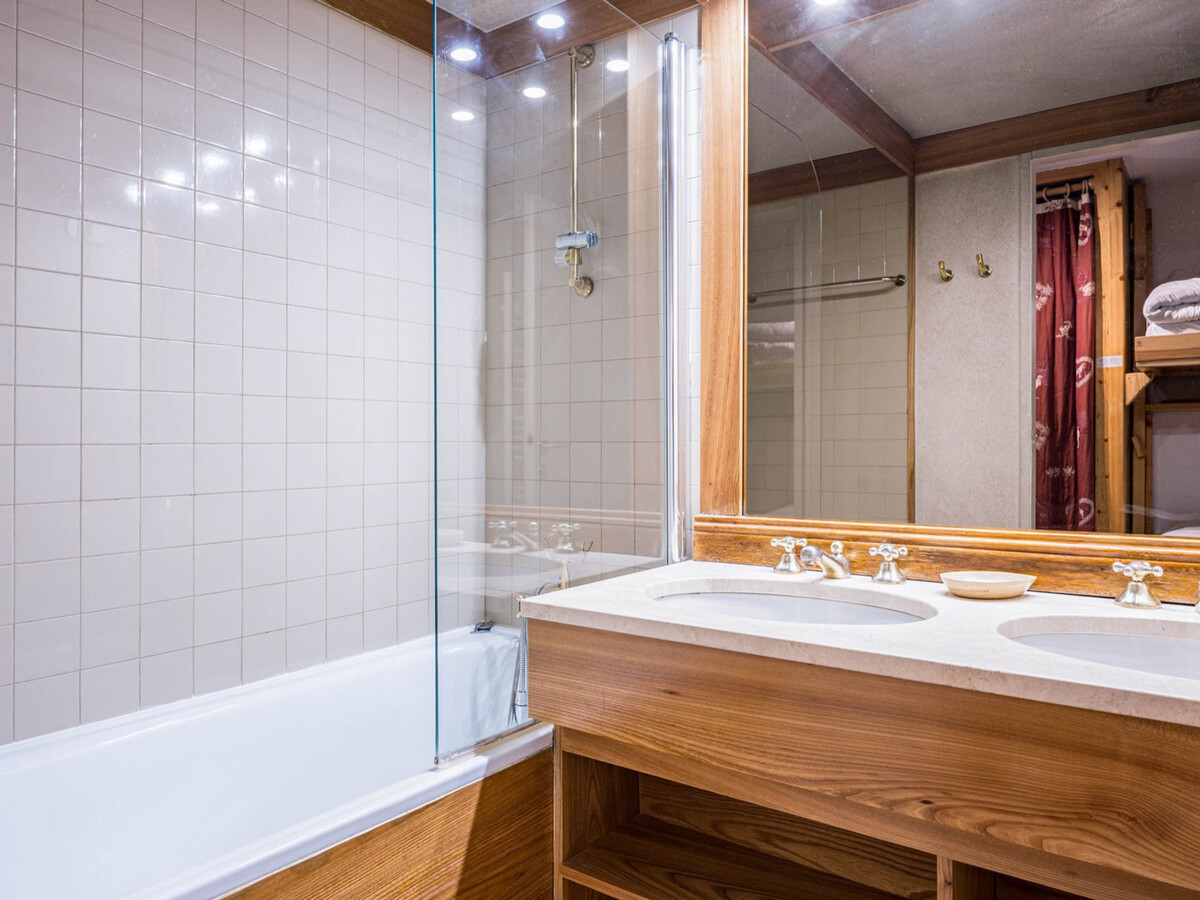 Studio cabine 27 m² balcon Sud, centre Val-d'Isère - Photo 10