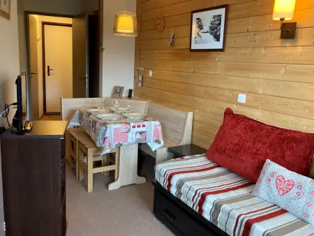 Location appartement à Avoriaz, 2 pièces avec vue sur vallée, balcon sud-ouest, proche commodités