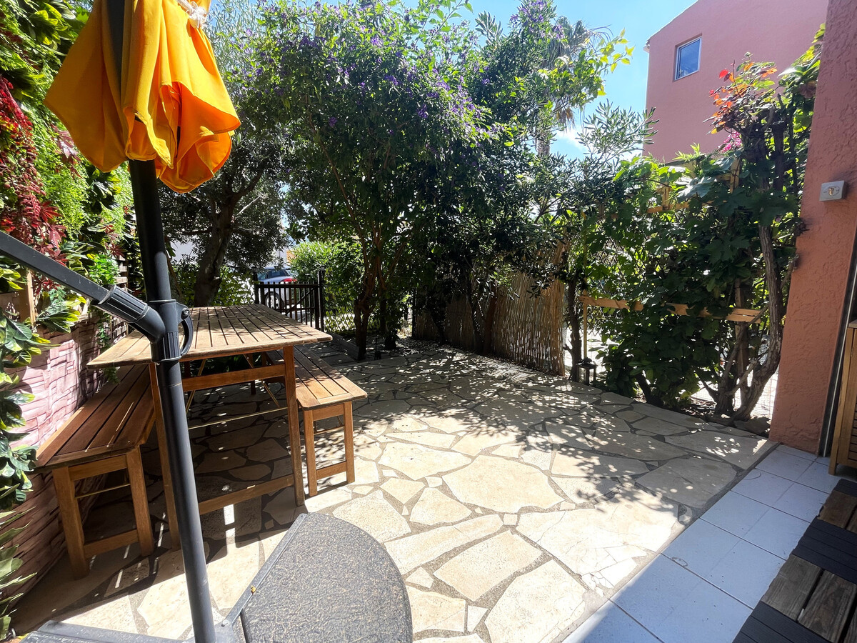 T2 rez-de-jardin près plage, 2 terrasses, parking - Photo 4