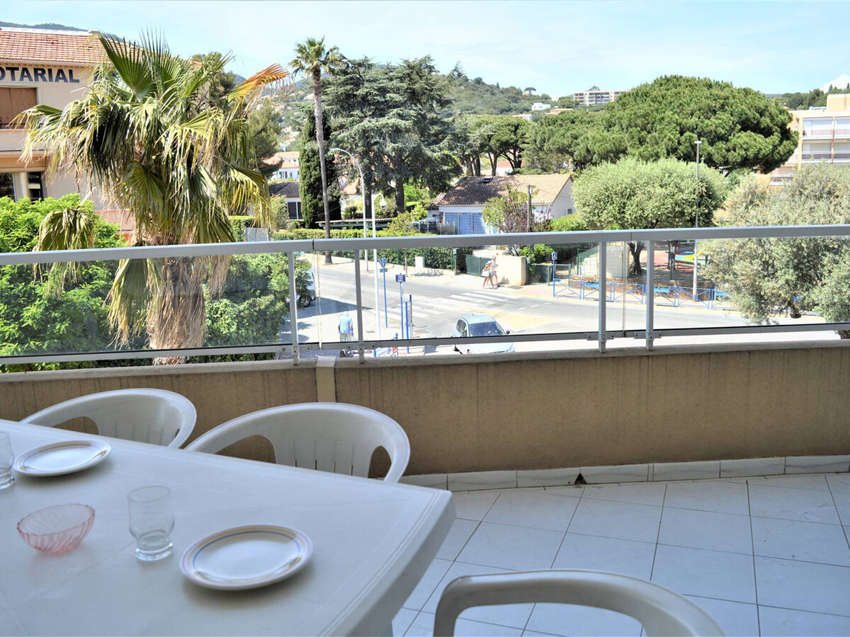 T2 centre Cavalaire avec terrasse, garage et ascenseur - Photo 4