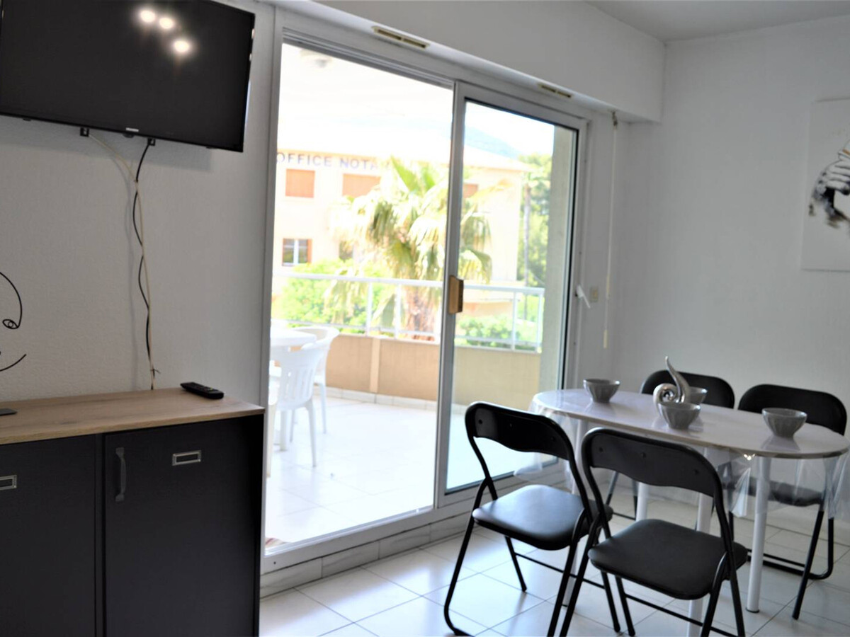 T2 centre Cavalaire avec terrasse, garage et ascenseur - Photo 10