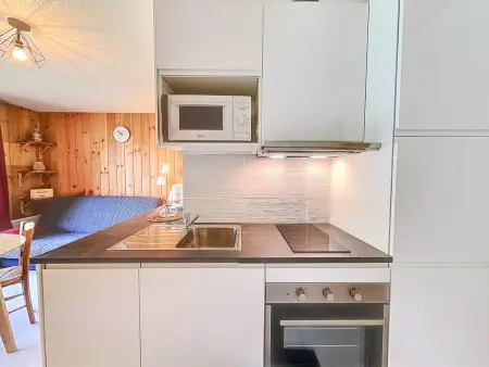 Studio 31m² skis aux pieds, balcon sud vue pistes : photo 4