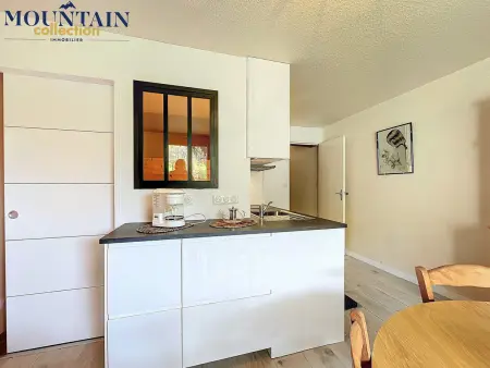 Studio 31m² skis aux pieds, balcon sud vue pistes : photo 9