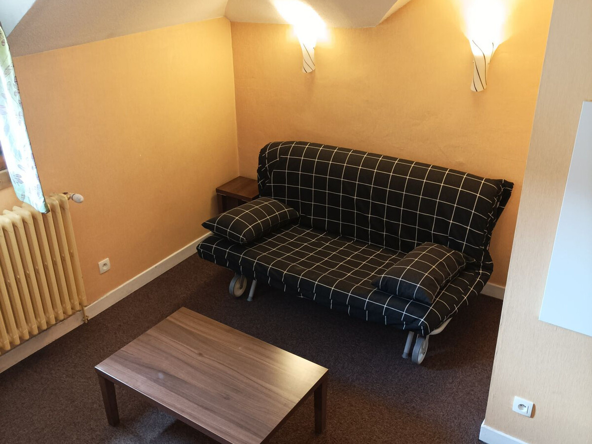 T2 château avec piscine, sauna et parking à Jausiers - Photo 1