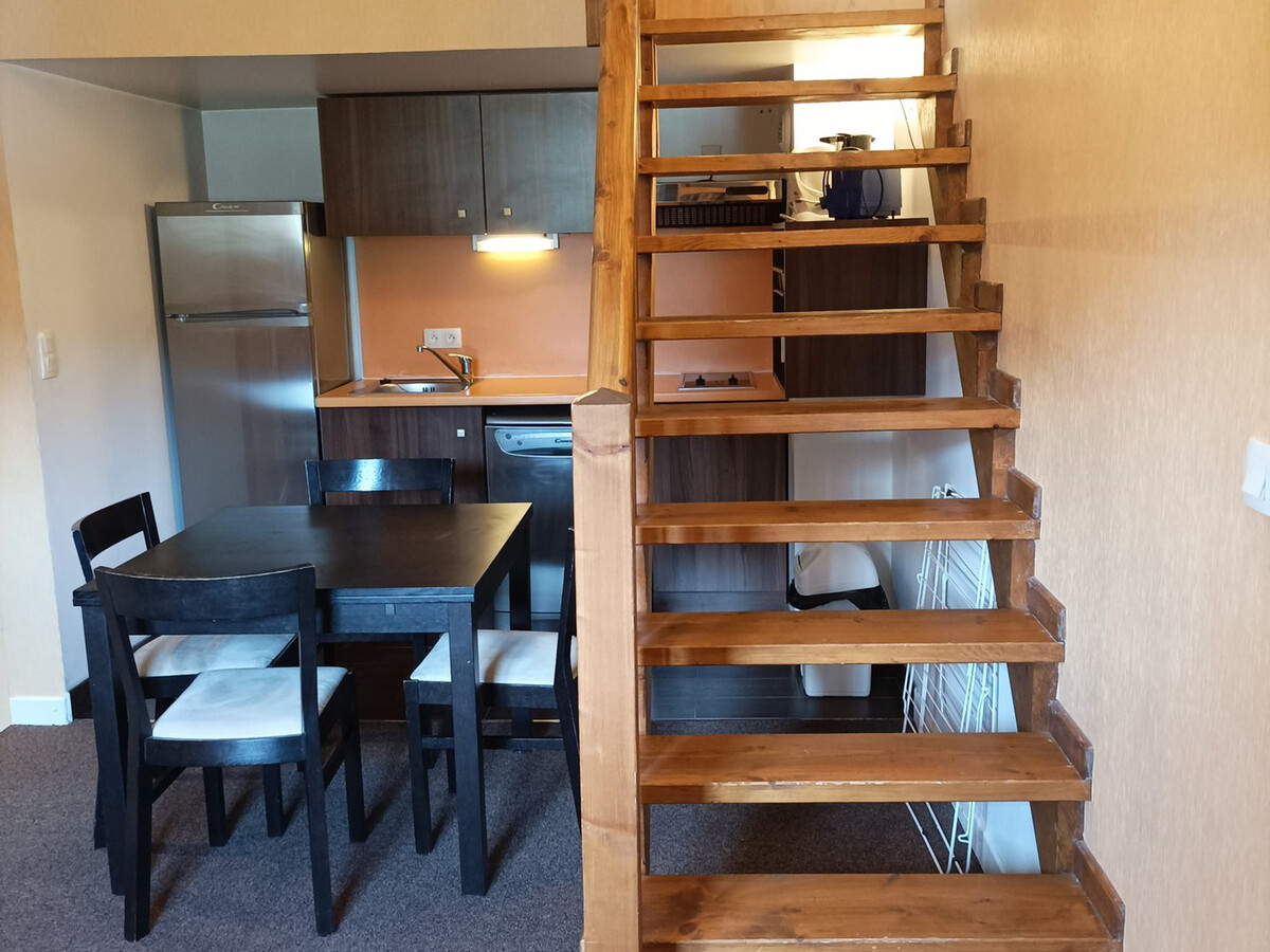T2 château avec piscine, sauna et parking à Jausiers - Photo 5