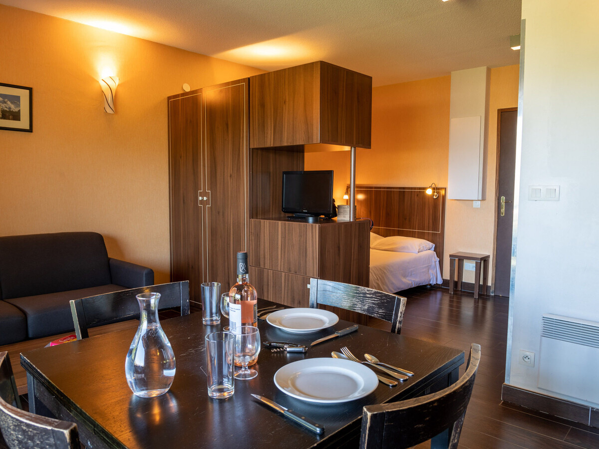 Studio 4 pers Jausiers, terrasse sud et accès piscine - Photo 5