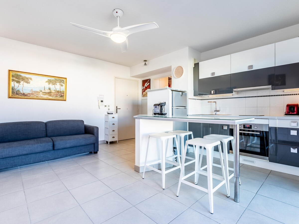T2 52m² avec piscine et parking à 100m de plage - Photo 5