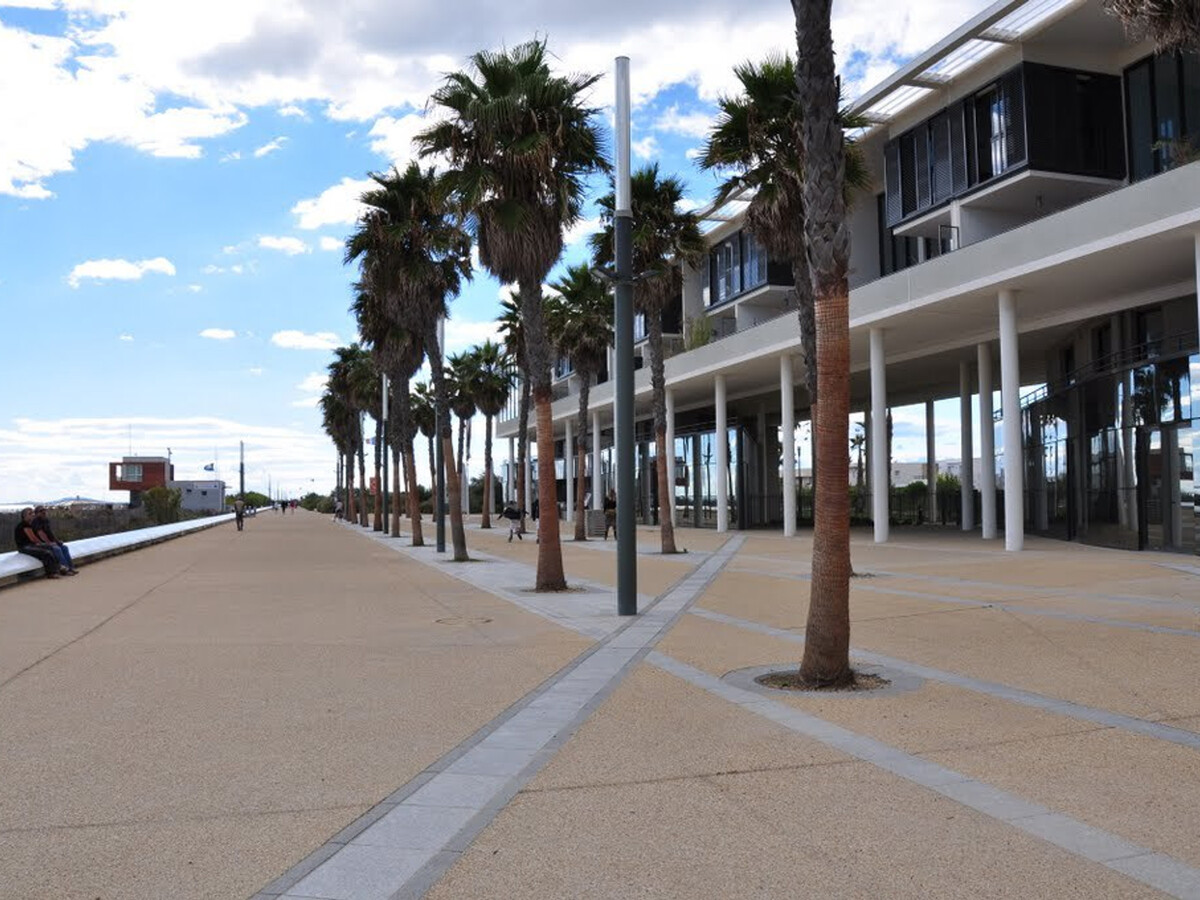 T2 52m² avec piscine et parking à 100m de plage - Photo 10