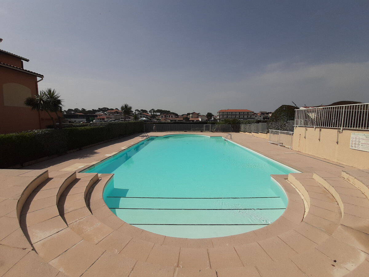 Studio cabine 4 pers. face au port, piscine et tennis - Photo 2