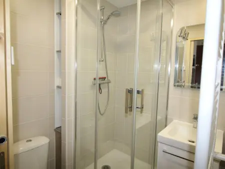 Appartement rénové 6 couchages à 150m des pistes : photo 10