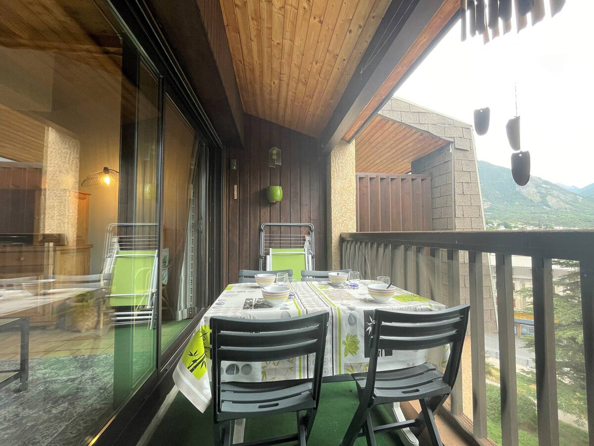T2 balcon sud au cœur de Briançon, près télécabine - Photo 11