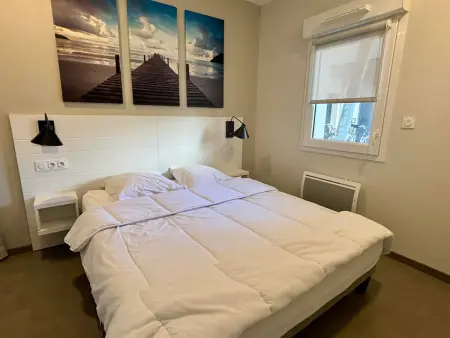Appartement 40m² front de mer avec terrasse et accès plage : photo 3