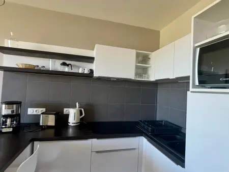 Appartement 40m² front de mer avec terrasse et accès plage : photo 11