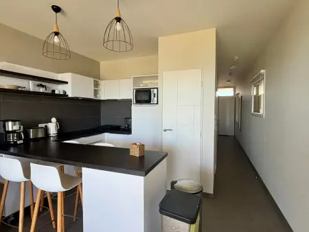 Appartement 40m² front de mer avec terrasse et accès plage : photo 12