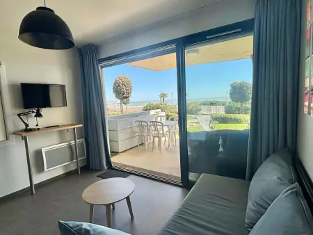 Appartement 40m² front de mer avec terrasse et accès plage : photo 15