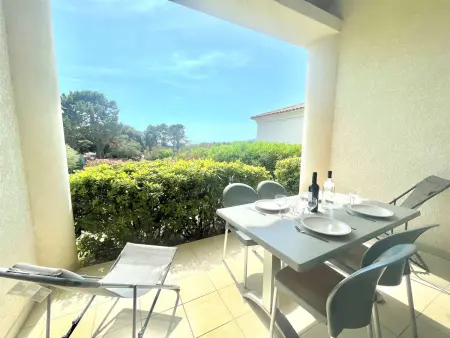 Location appartement à Porticcio, Appartement T2 avec 4 couchages, climatisé, terrasse et parking à Porticcio