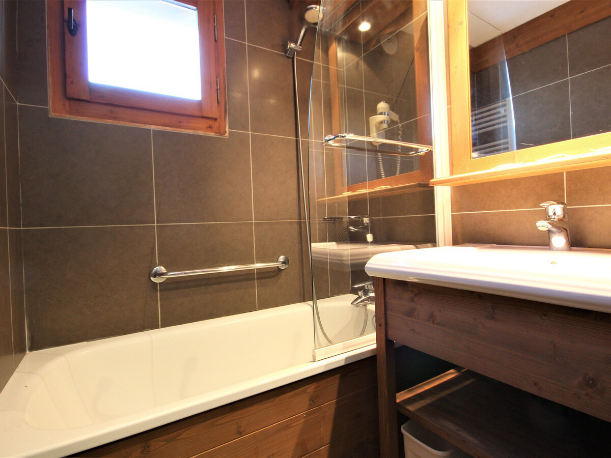 Appartement rénové 47m² · 150m des pistes · Balcon - Photo 8