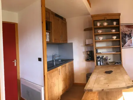 Appartement ski aux pieds, 6 couchages, balcon sud : photo 2