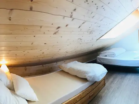 Appartement ski aux pieds, 6 couchages, balcon sud : photo 6
