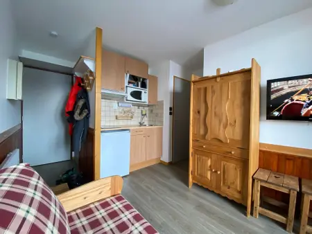 Location appartement à La Plagne Montalbert , Studio cosy, accès direct pistes, proche commodités