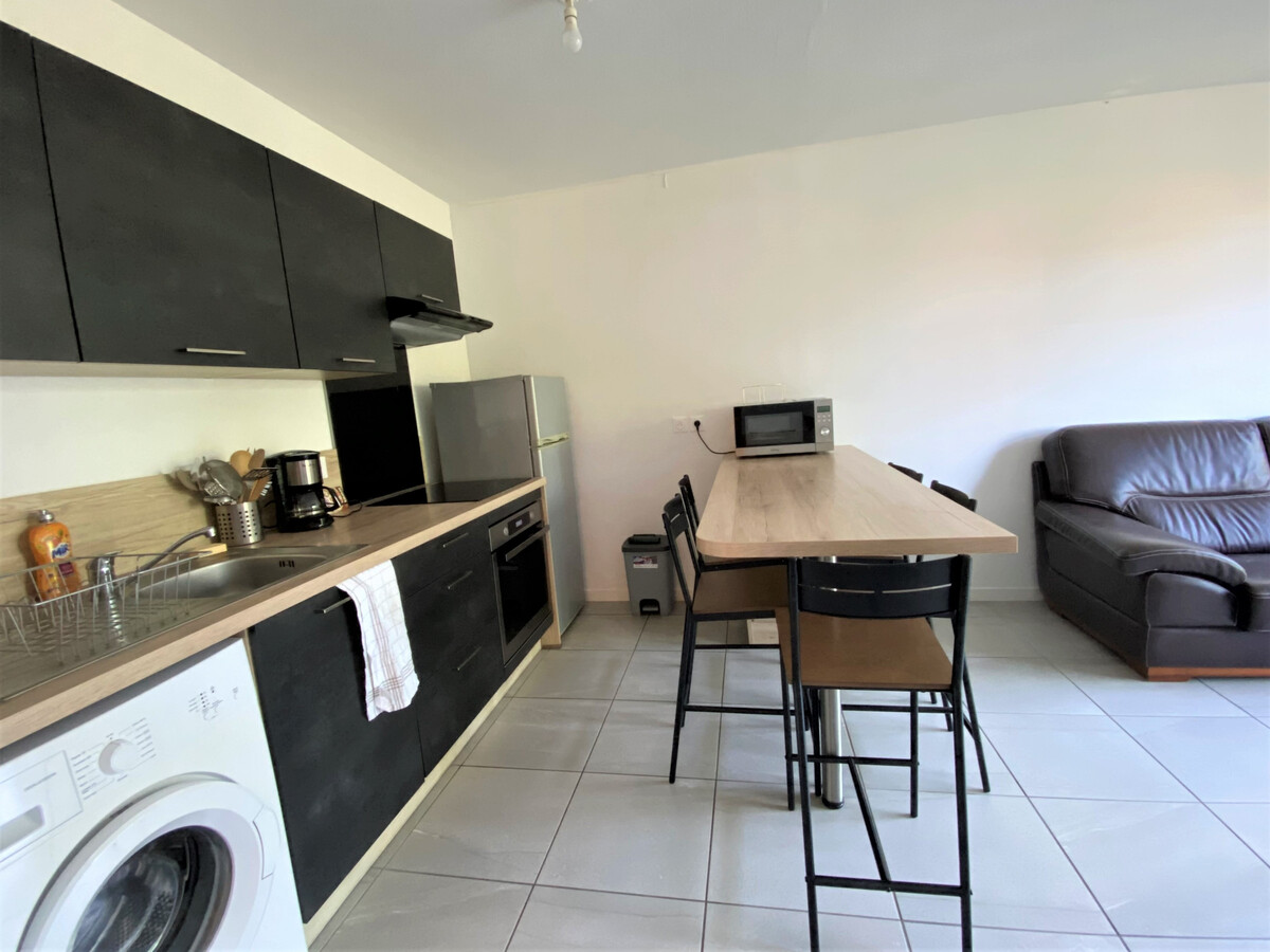 Appartement T3 rénové, terrasse sans vis-à-vis, parking - Photo 5