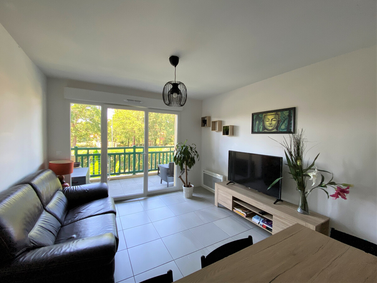 Appartement T3 rénové, terrasse sans vis-à-vis, parking - Photo 6