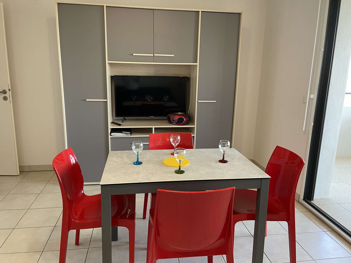 Studio cabine neuf 4 couchages, terrasse et parking au Grau-du-Roi - Photo 10