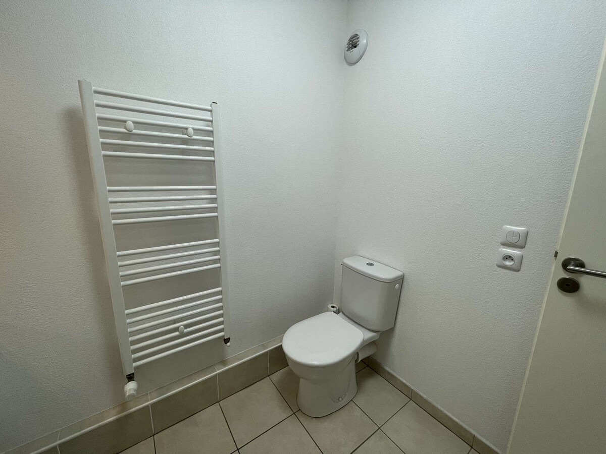 Studio cabine neuf 4 couchages, terrasse et parking au Grau-du-Roi - Photo 17