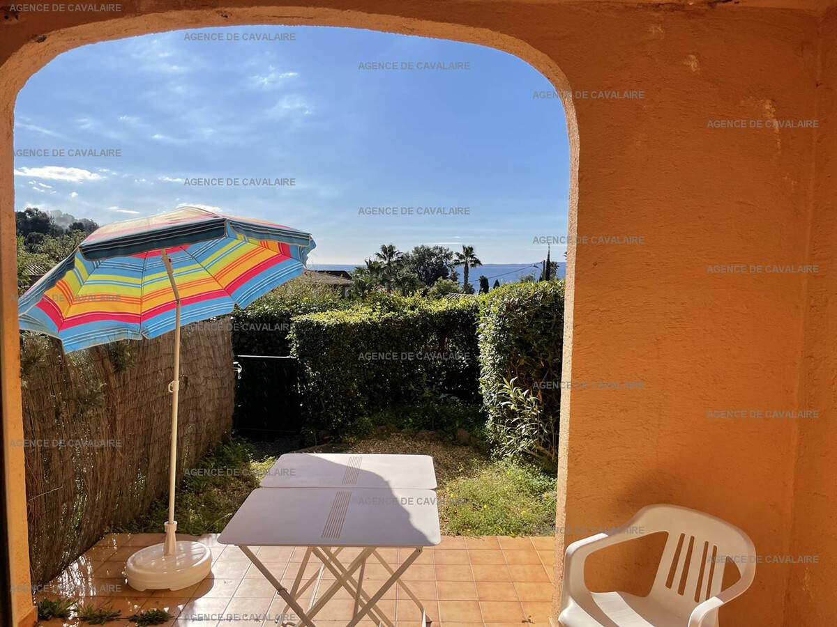 T2 rez-de-jardin avec vue mer et terrasse à Rayol-Canadel - Photo 1