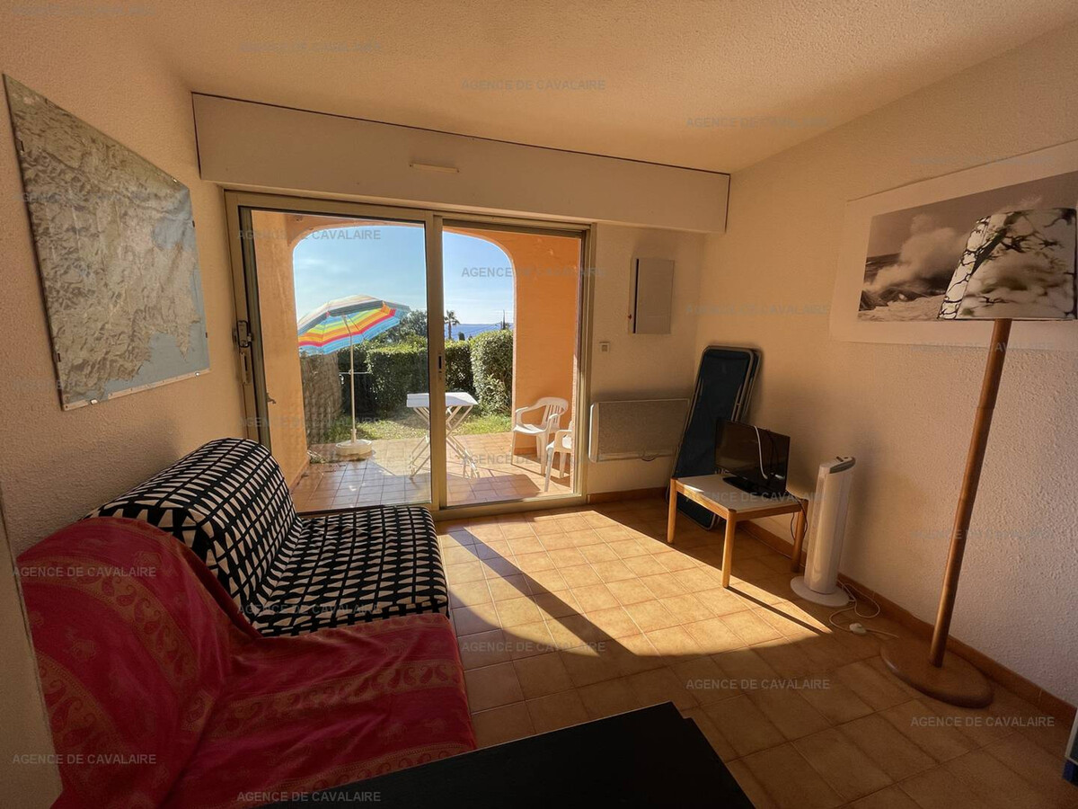 T2 rez-de-jardin avec vue mer et terrasse à Rayol-Canadel - Photo 6