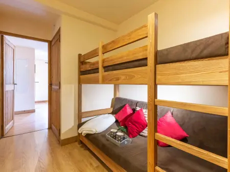 Appartement 6 pers. centre Saint-Lary avec piscine : photo 2