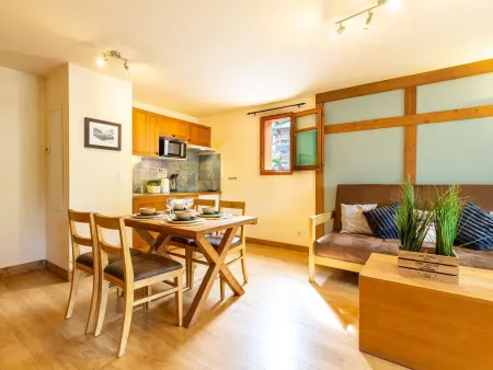 Appartement 6 pers. centre Saint-Lary avec piscine : photo 5